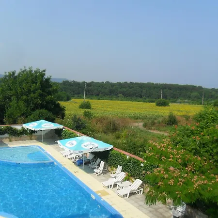 Hotel Ankor 2*
